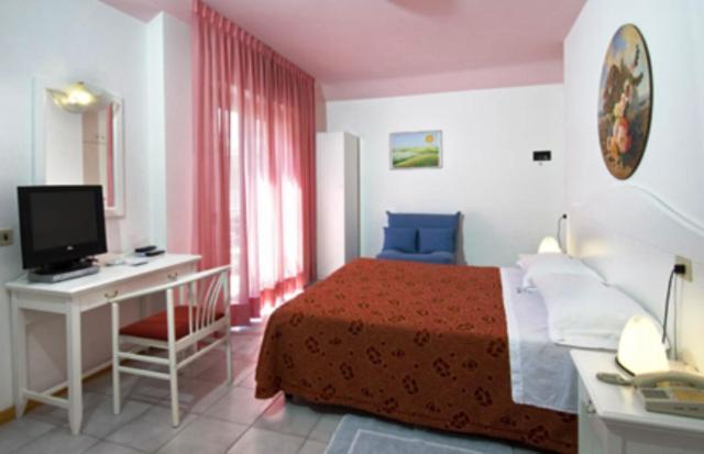 Hotel Le Soleil San Benedetto del Tronto Oda fotoğraf