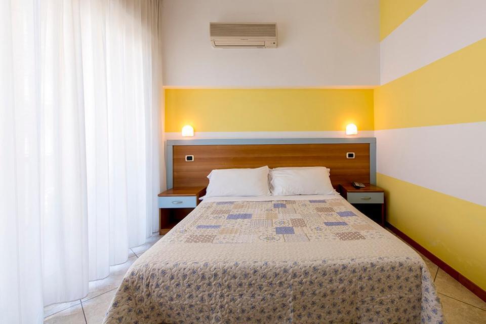 Hotel Le Soleil San Benedetto del Tronto Dış mekan fotoğraf